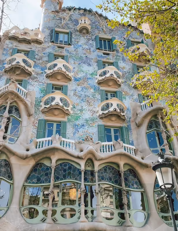 The colorful façade of Casa Batlló in Barcelona